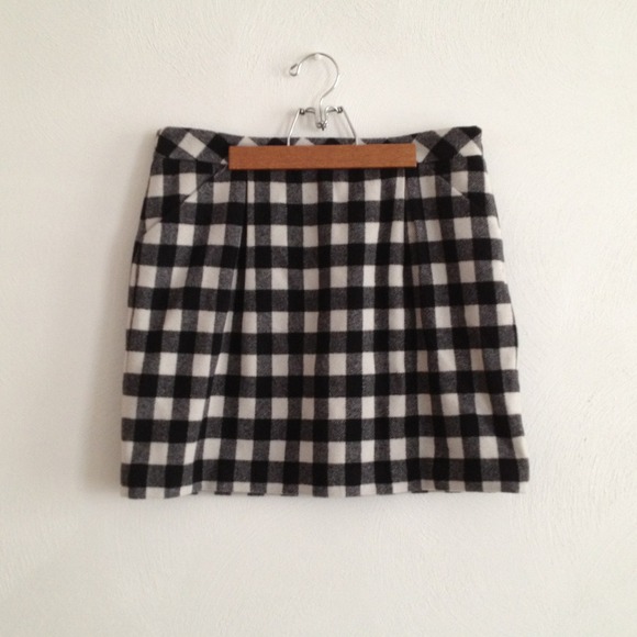 ❌❌Sold in bundle Black and white checkered skirt