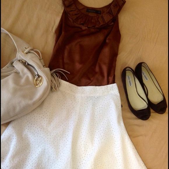 BUNDLED! The LIMITED XS Brown Top