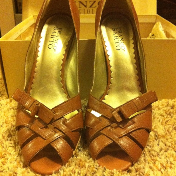Tan soft leather 3 in heels - Picture 3 of 4