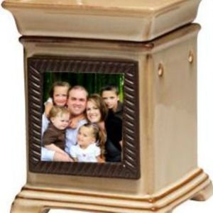 Scentsy snap shot warmer