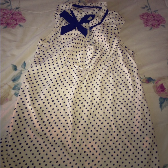 Maternity blouse. Polka dots.: