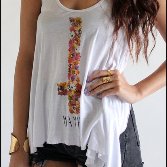 ❌SOLD❌ UNIF cross tank
