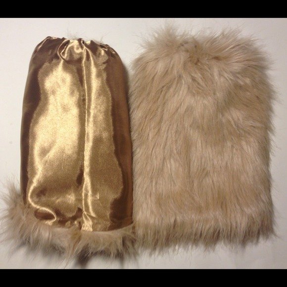Fur leg warmers & boot covers. Tags still on item. - Picture 3 of 4