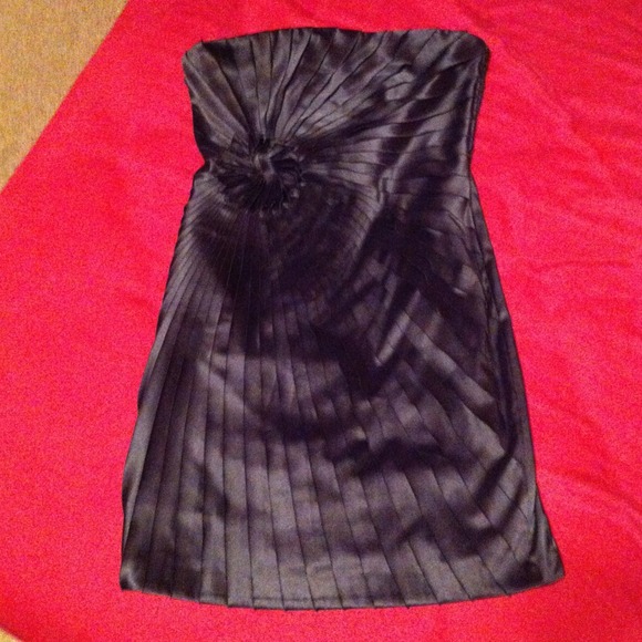 black prom dress (bought at boutique store new) - Picture 1 of 4