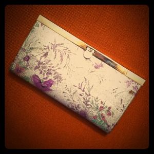 Vintage style clutch/wallet
