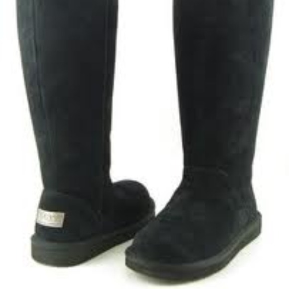 🔴SOLD🔴 Ugg Greenfield size 10
