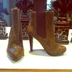 🎉reserved🎉Authentic Michael Kors Booties