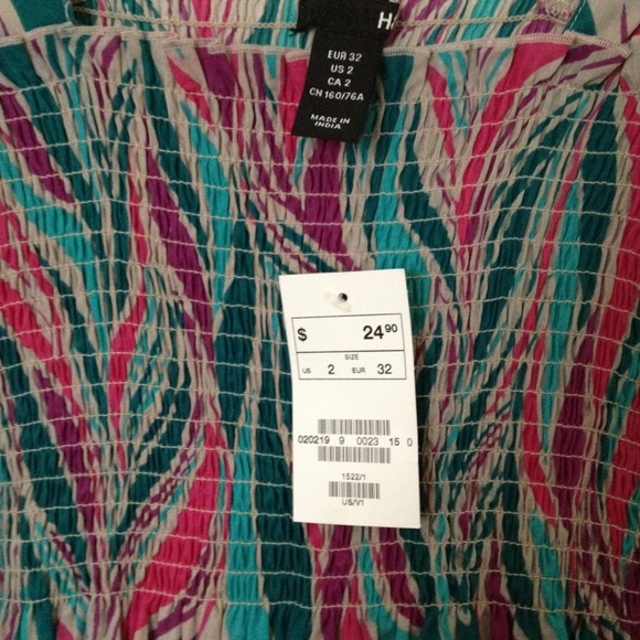 Fun top!! - Picture 3 of 3