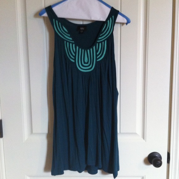 🚫RESERVED🚫Sleeveless Teal Shirt with Detailing