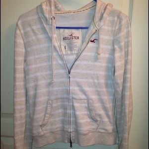 Small hollister hoodie