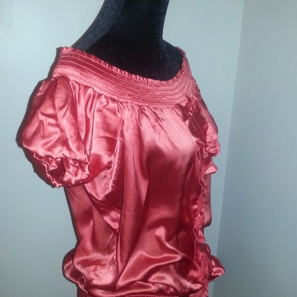 Arden B. off the shoulders blouse - Picture 3 of 3