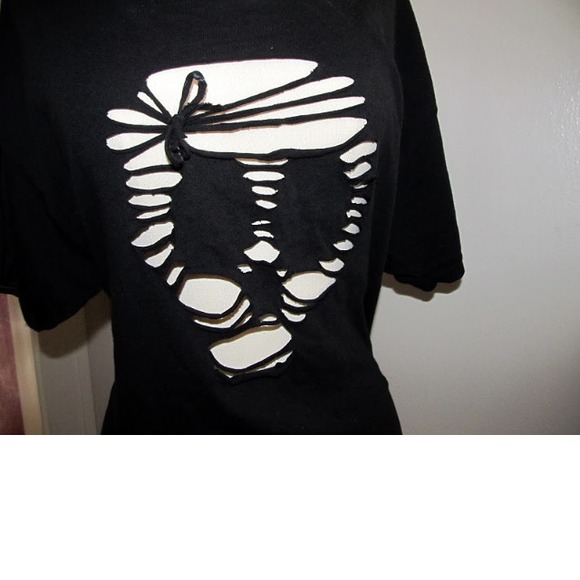 Skull shirt