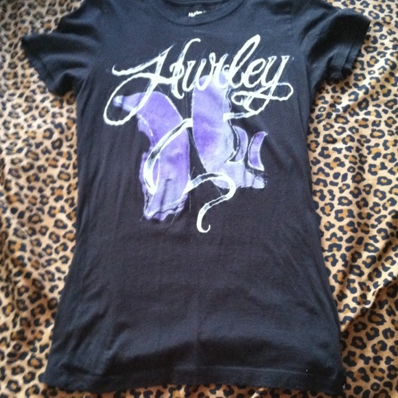 Hurley tshirt