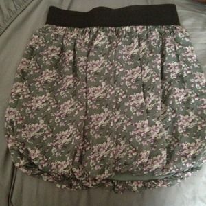 Flower print skirt