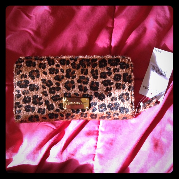 Steve madden leopard wallet