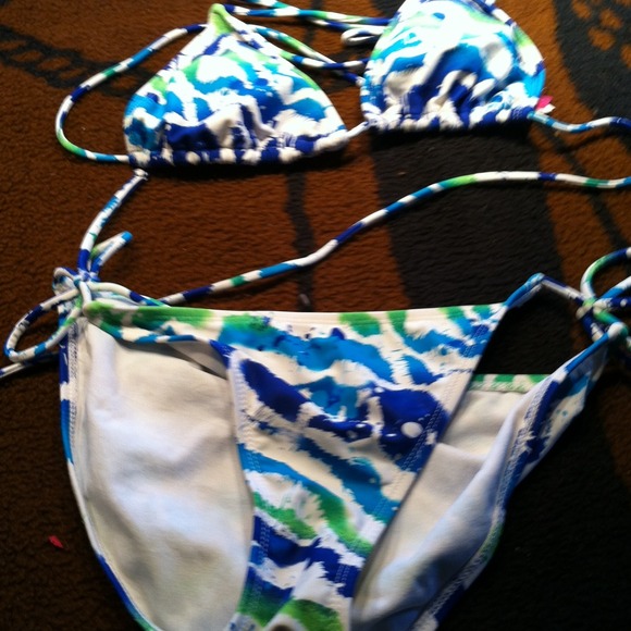 Bathing suit