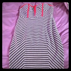 Beautiful Never worn with tags Ark & Co dress!