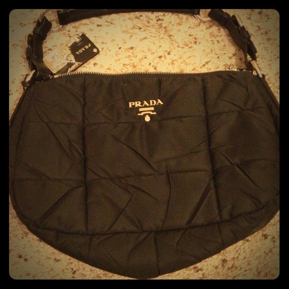 FLASH SALE ⚡️⚡️❗️❗️Prada Handbag 👜