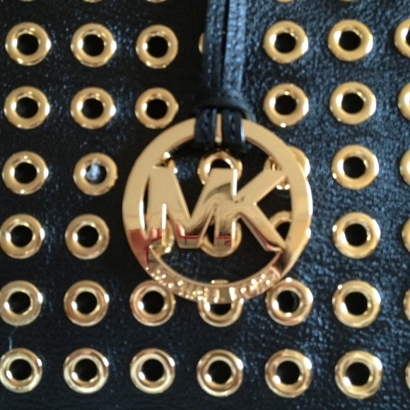 📌SOLD📌Authentic Michael Kors Grommet Satchel - Picture 2 of 4