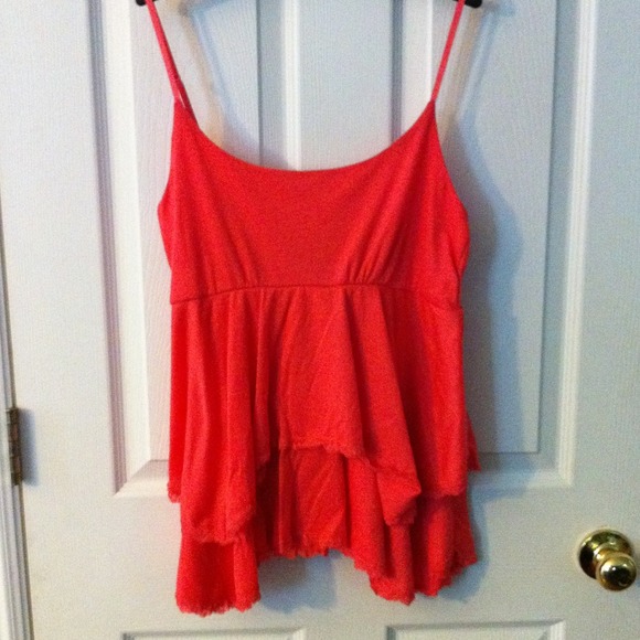 Coral spaghetti strap shirt !!!