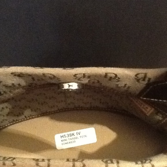 Dooney & Bourke - Picture 2 of 3