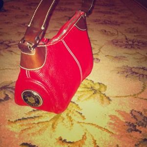 Small Dooney & Bourke purse