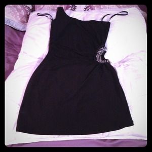 Classy cut out dress!