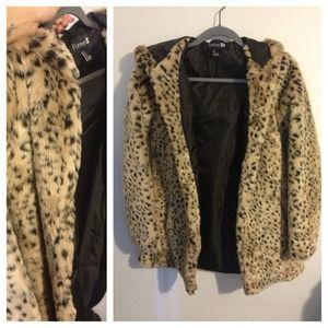 Hooded leopard print fur coat