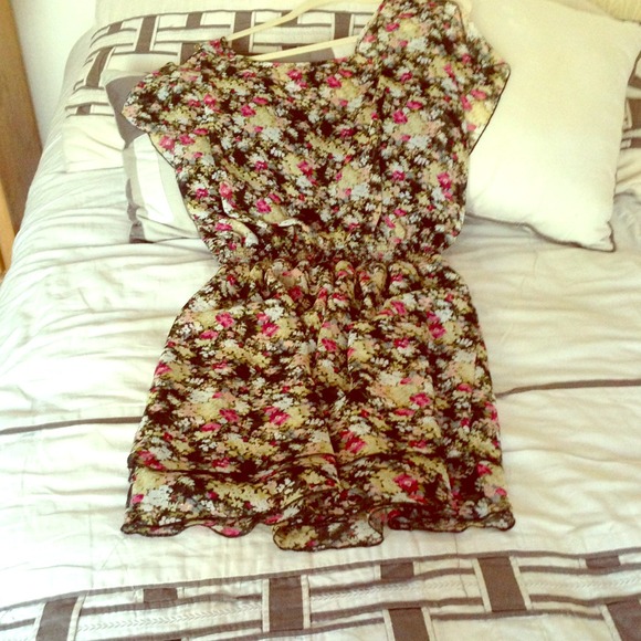 Express Glitter Gold dress