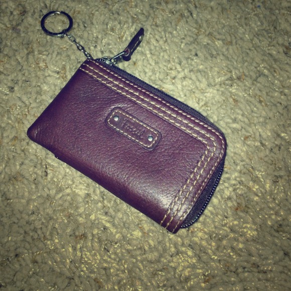 Fossil ID key holder