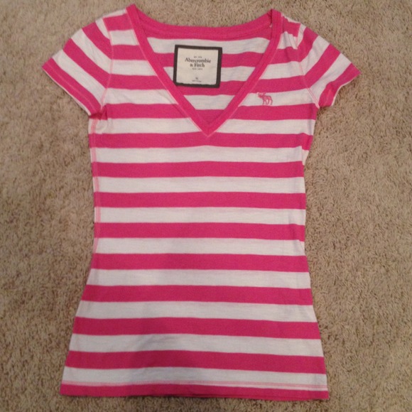 Hollister and Abercrombie shirt bundle. - Picture 2 of 3