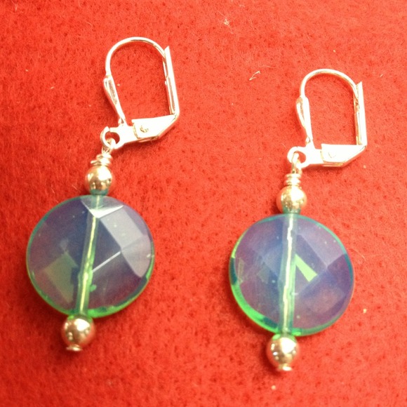 SOLD!!💍Blue Green Gem Stone Earring💍