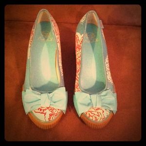 Sugar brand. Plus sterling silver necklace