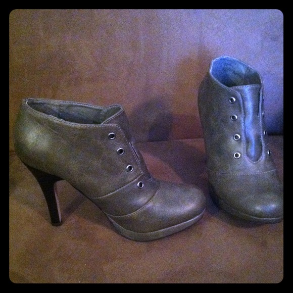 Madden Girl Shoes - Reserved trade for missmae