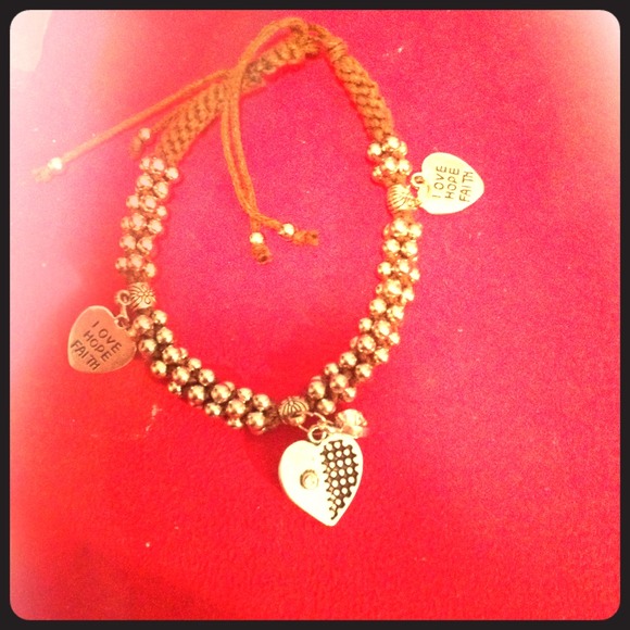 Heart charm bracelet