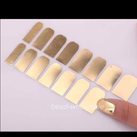 SOLD--NEW 16PC GOLD NAIL FOILS - Picture 2 of 2