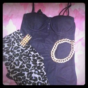 LOW PRICE💋Navy blue tank top