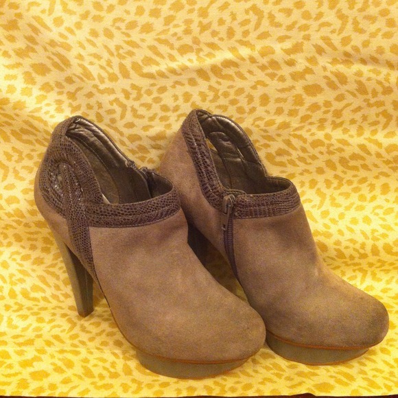 Steve Madden booties