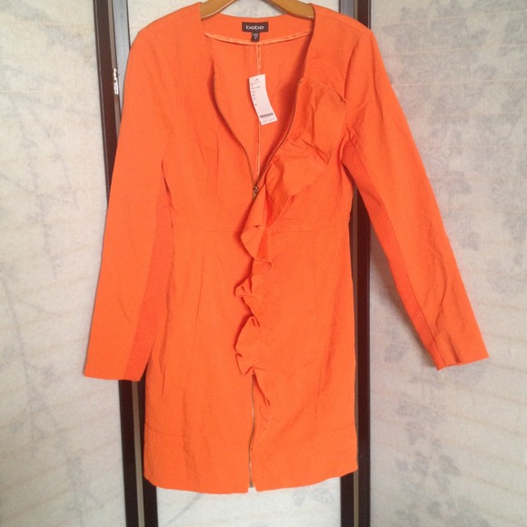 NWT Bebe Ruffle Front Orange Coat Medium - Picture 2 of 4