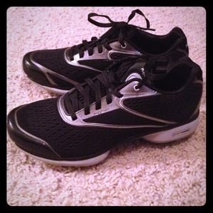 Reebok Easy Tone sneakers