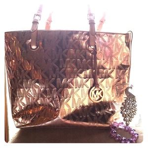 💗💚MK in🌹 Rose 🌹Authentic!!! Nw iphone5 case