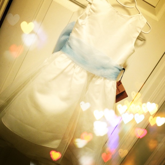 Pale ivory flower girl dress w/ lt sky blue bow