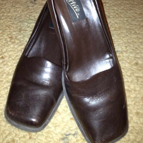 Loafer style