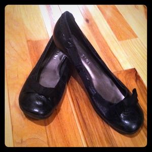 Gianni Bini black ballet style shoes