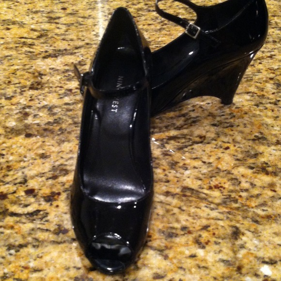 Reserved!! Nine West and Bandolino bundle