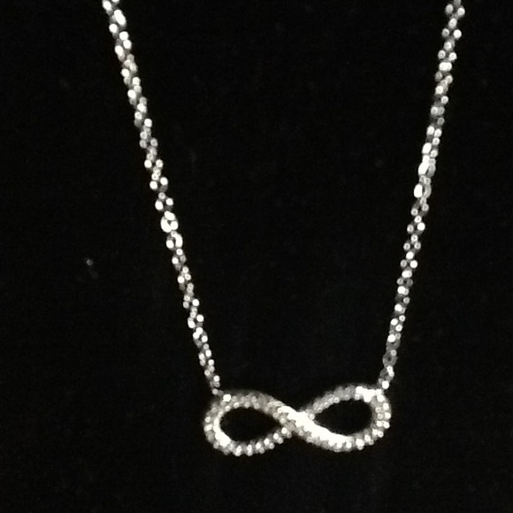 Infinity sterling silver pendant with necklace! - Picture 1 of 2