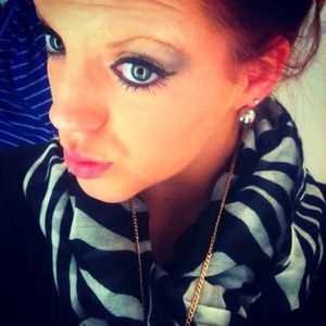 Meet your seller <3