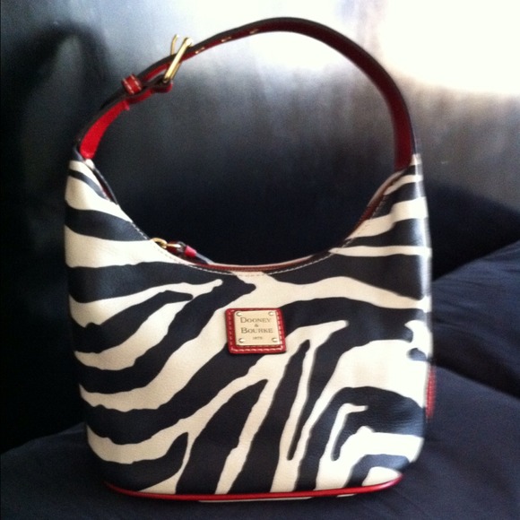 AUTHENTIC DOINEY & Bourke