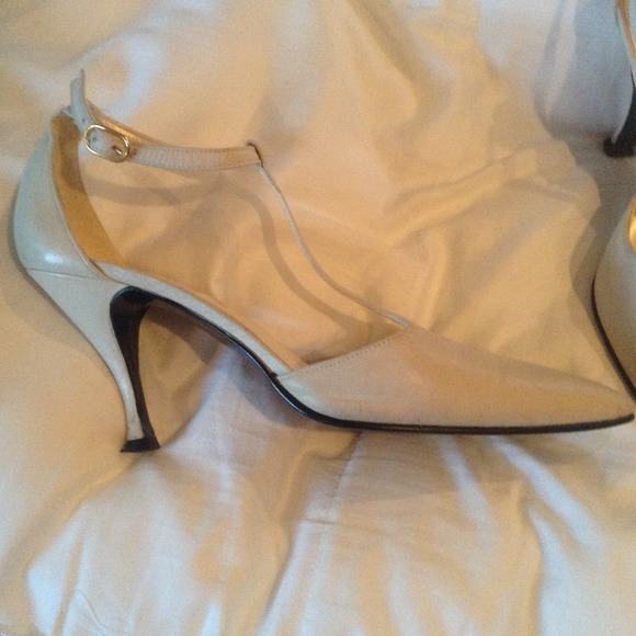 Cute heels - Picture 2 of 3