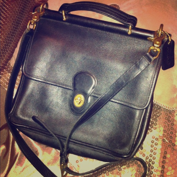 Vintage COACH, Black Leather Bag - AUTHENTIC